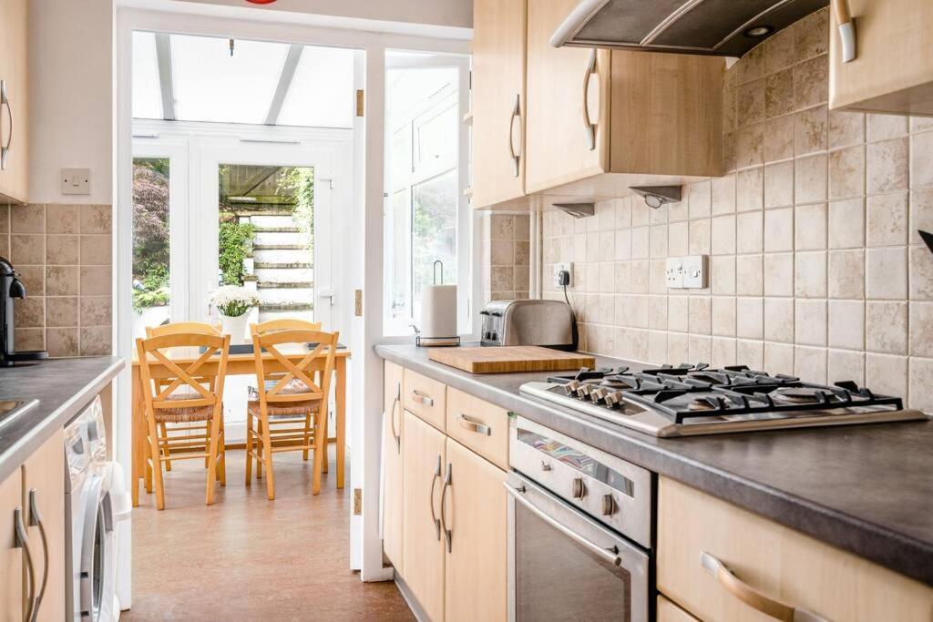 Stunning 4 Bedroom House In Central Bath Luaran gambar